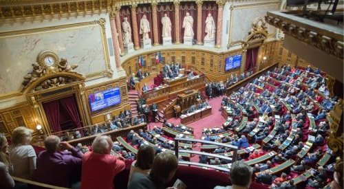 Polluants éternels : le Sénat favorable en commission à la limitation des PFAS