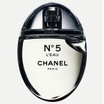 Chanel redesigns the bottle of N°5 L'Eau, for a limited edition (Photo : Chanel ©)